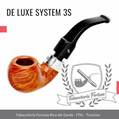 Deluxe System 3S Peterson Lip Una mela piegata classica e leggera con le sue linee fluide che rendono questa pipa una delle nostre forme più popolari.