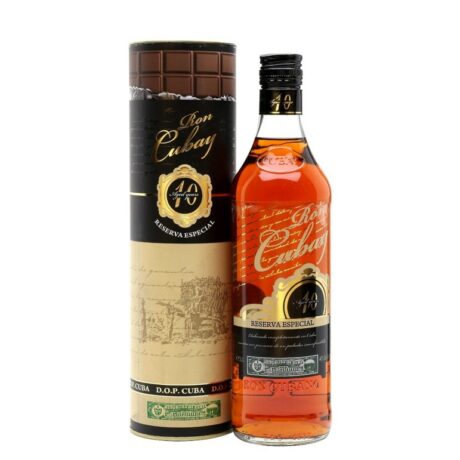 Ron Cubay Reserva Especial 10 Años: Il Rum Classico Cubano Il Ron Cubay Añejo Reserva Especial è un meraviglioso rum cubano dal colore ambrato chiaro e dalla limpidezza cristallina.