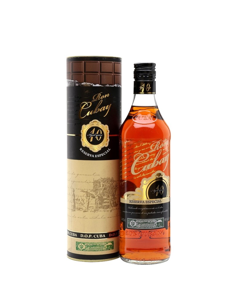 rum-ron-cubay-anejo-reserva-especial-10-anni-07-l Ron Cubay Reserva Especial 10 Años: Il Rum Classico Cubano
Il Ron Cubay Añejo Reserva Especial è un meraviglioso rum cubano dal colore ambrato chiaro e dalla limpidezza cristallina.