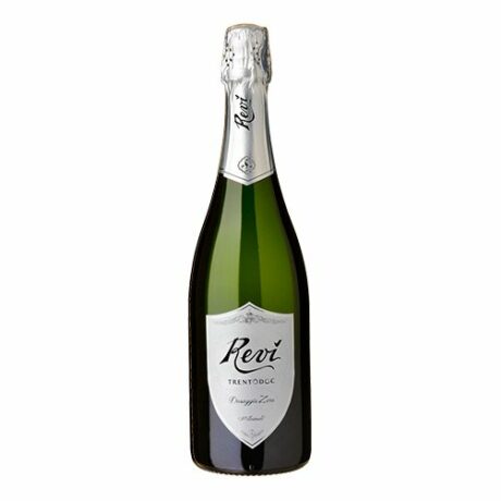 Espressione massima del terroir da cui proviene, il Revì Dosaggio Zero unisce lessenza del pinot nero alla classe dello chardonnay. Il Trento Spumante DOC Dosaggio Zero Millesimato di Revì è dotato di unimportante struttura che, insieme alla fragranza e alla complessità aromatica che lo caratterizzano, lo rendono un ottimo spumante.